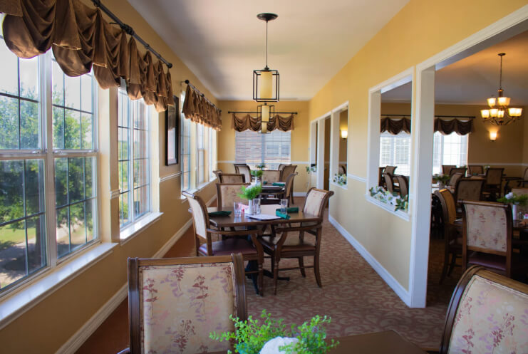 Shared Dining Space in Assisted Living Facility in Wichita Falls TX Shared Dining Space in Assisted Living Facility in Wichita Falls TX